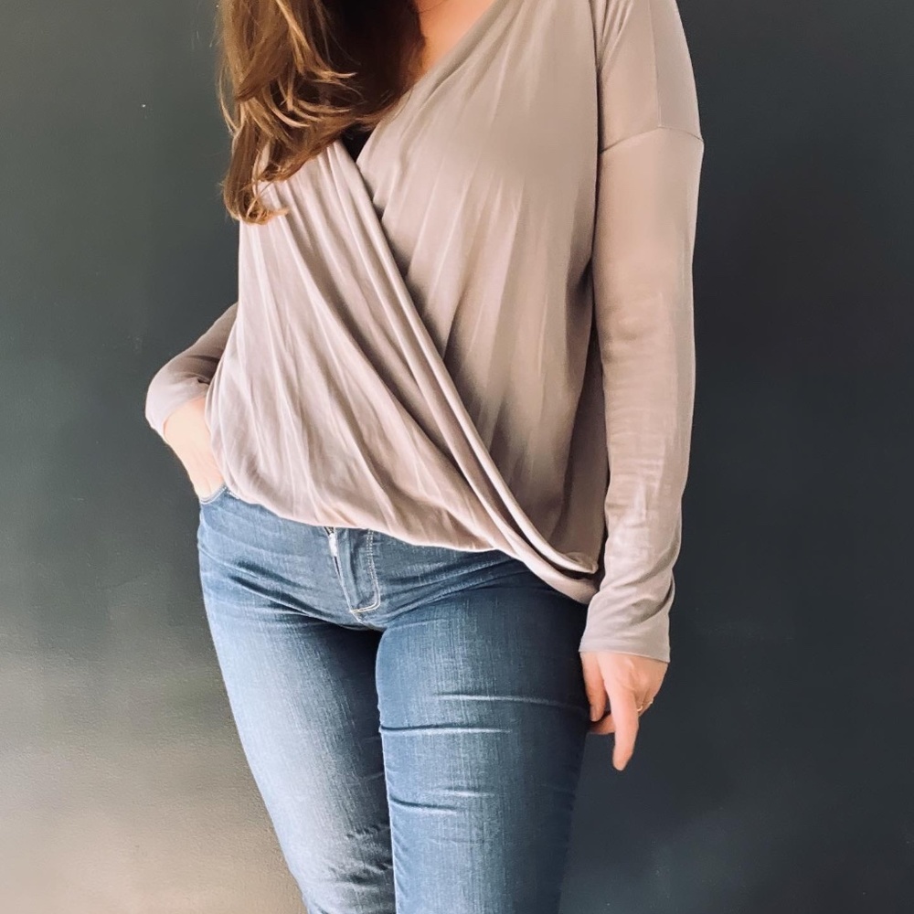 Gray loose fit crossover top